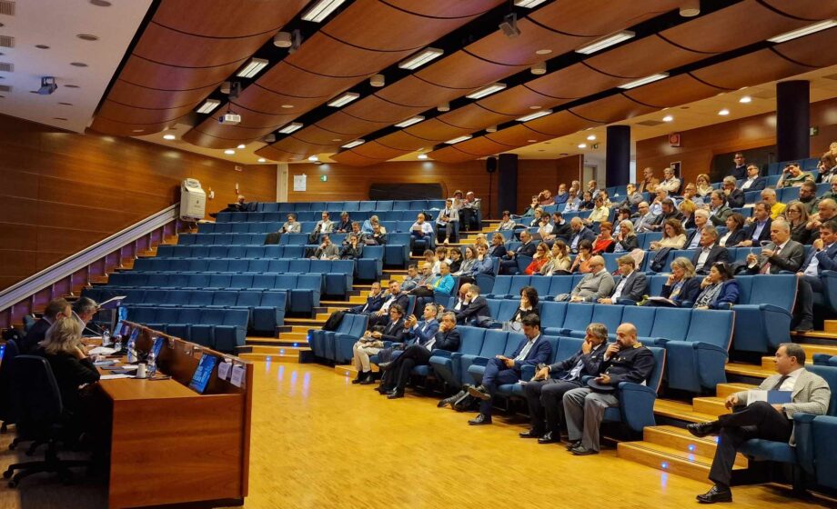 Persone all'evento di cybersicurezza sulla sanita del veneto nel 2025
