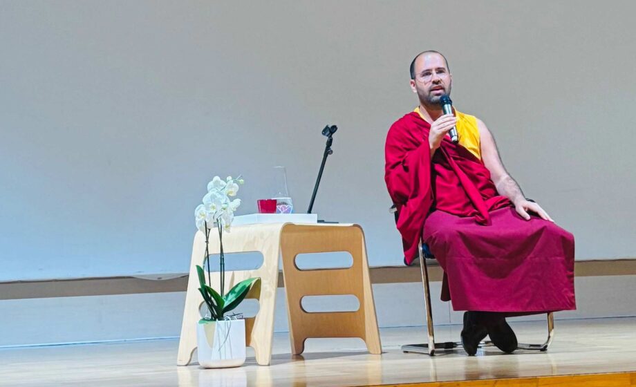 Lama Michel parla del suo libro dal titolo dove vai così in fretta a padova